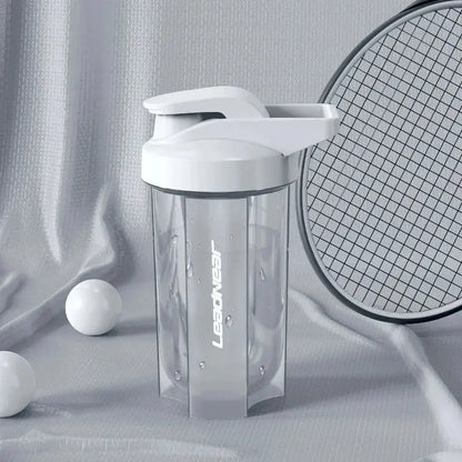 Portable Fitness Shaker Bottle with 500ml Capacity